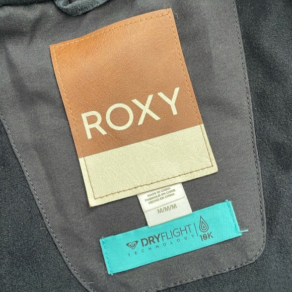 Roxy Women’s Winter Coat - Picture 3 of 10